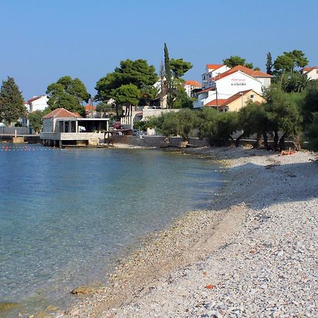 Apartments And Rooms By The Sea Sutivan, Brac - 2943 Esterno foto