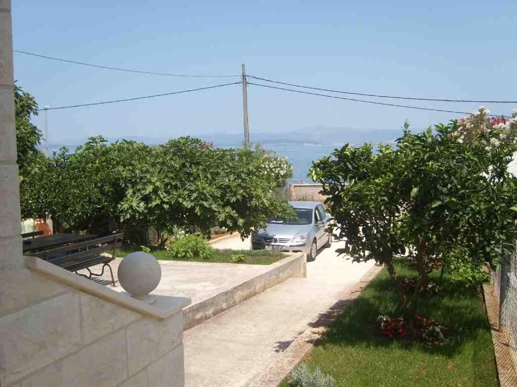 Apartments And Rooms By The Sea Sutivan, Brac - 2943 Esterno foto