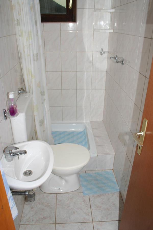 Apartments And Rooms By The Sea Sutivan, Brac - 2943 Esterno foto