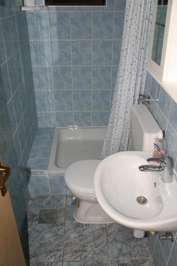 Apartments And Rooms By The Sea Sutivan, Brac - 2943 Esterno foto