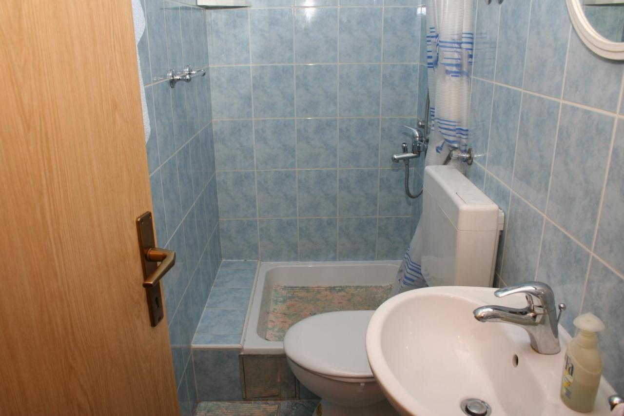 Apartments And Rooms By The Sea Sutivan, Brac - 2943 Esterno foto